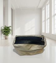 BC SMALL NAVY BAG WITH ZIPPER BAG INSIDE AND SCARF