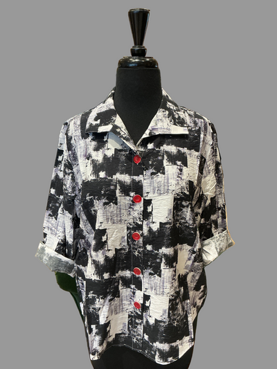 SHANA BUTTON BACK TOP